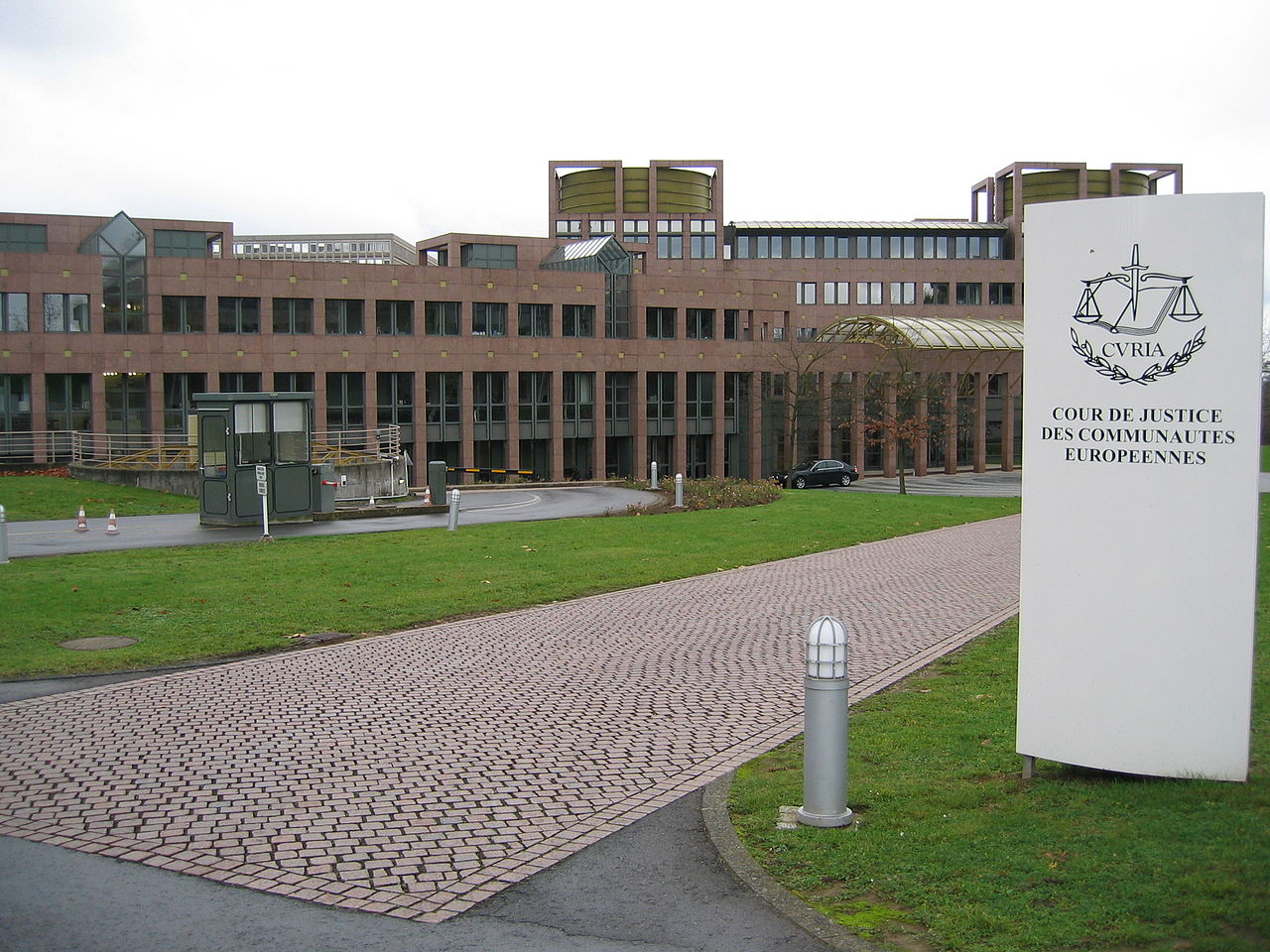 The European Court of Justice is responsible for making sure laws are applied equally to all European Union members.