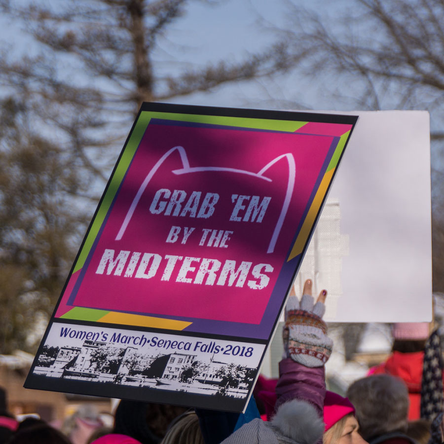 A sign advocating for people to vote in the 2018 Midterms// photo courtesy of Flickr