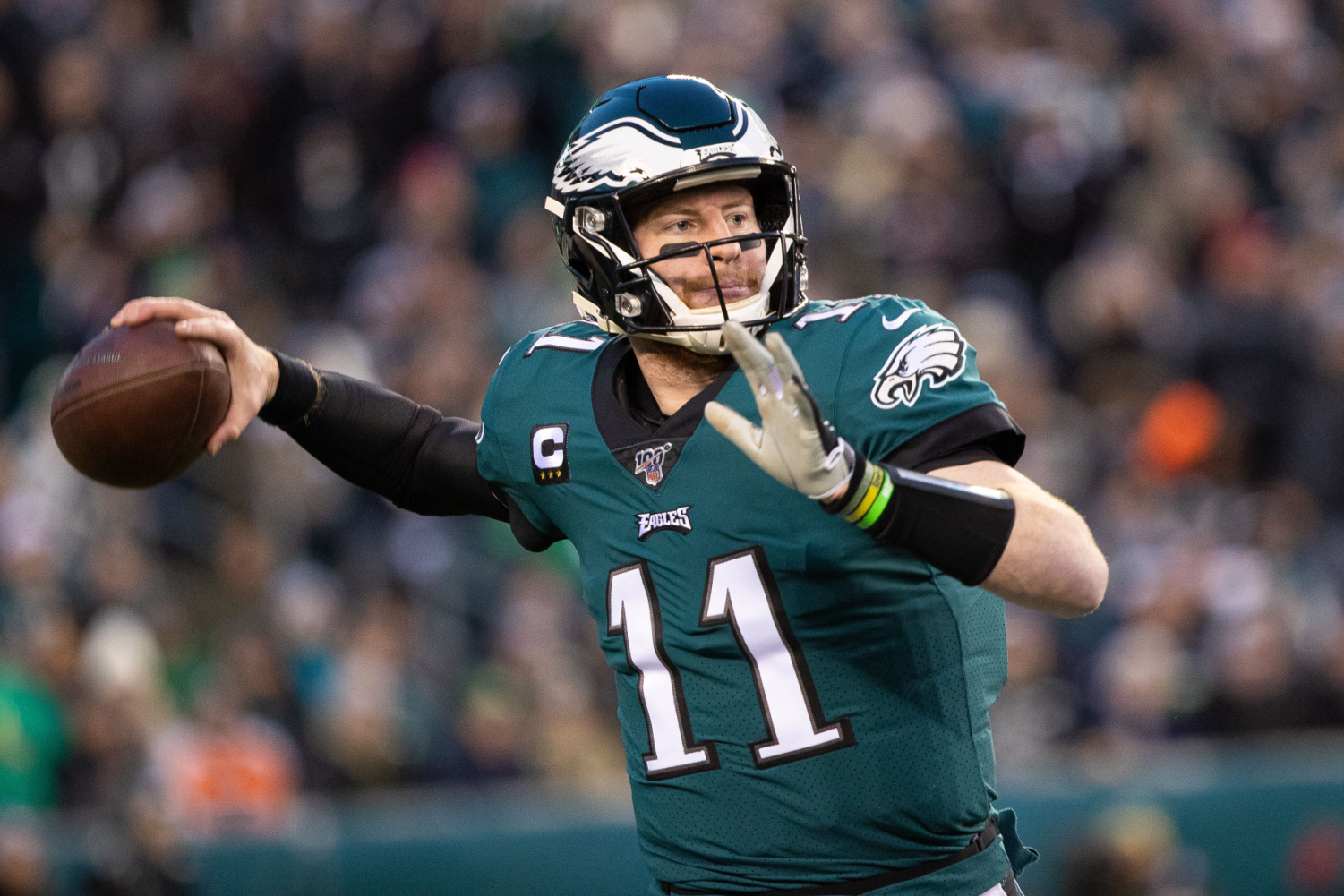 Carson Wentz embracing Eagles' decision to draft Jalen Hurts